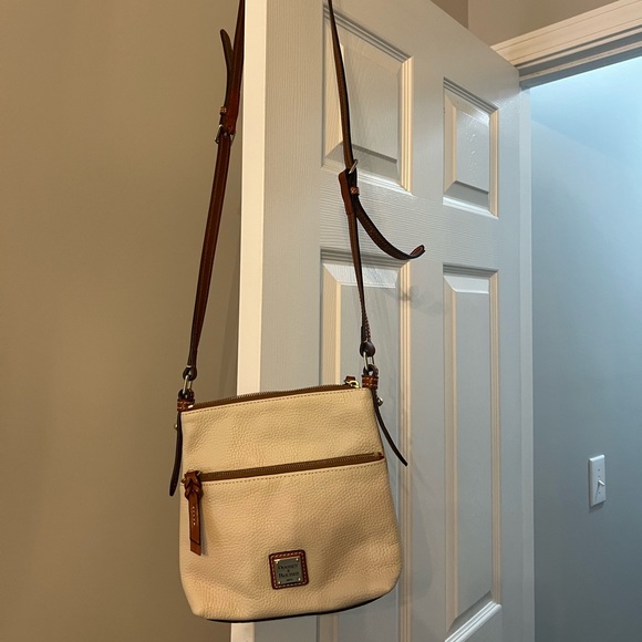 Dooney & Bourke purse - Picture 2 of 3